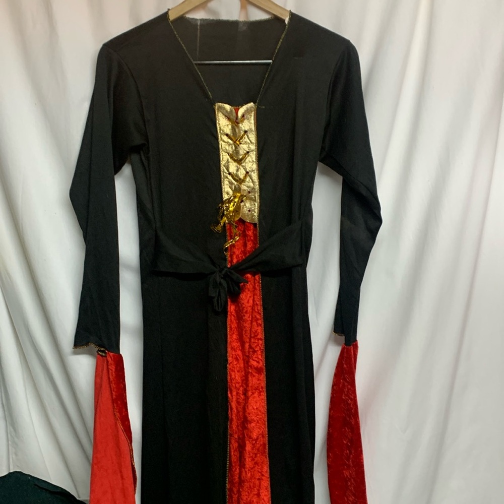 Halloween Vampiress dress. AO